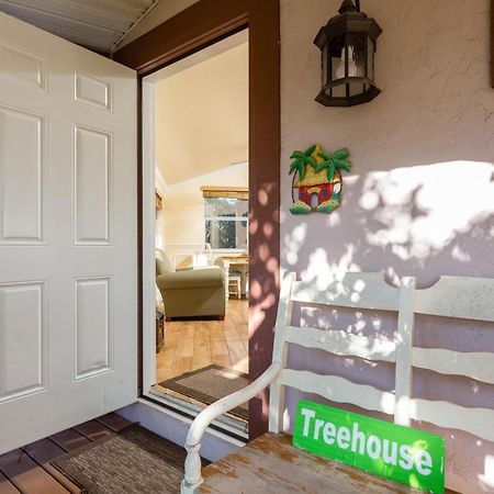 Home By Beach 5 - The Treehouse เนเปิลส์ ภายนอก รูปภาพ