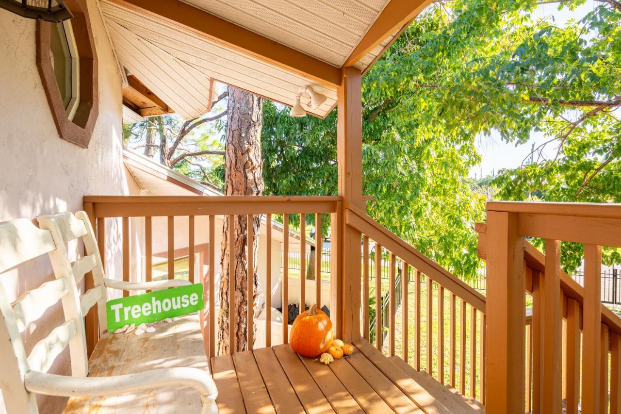 Home By Beach 5 - The Treehouse เนเปิลส์ ภายนอก รูปภาพ